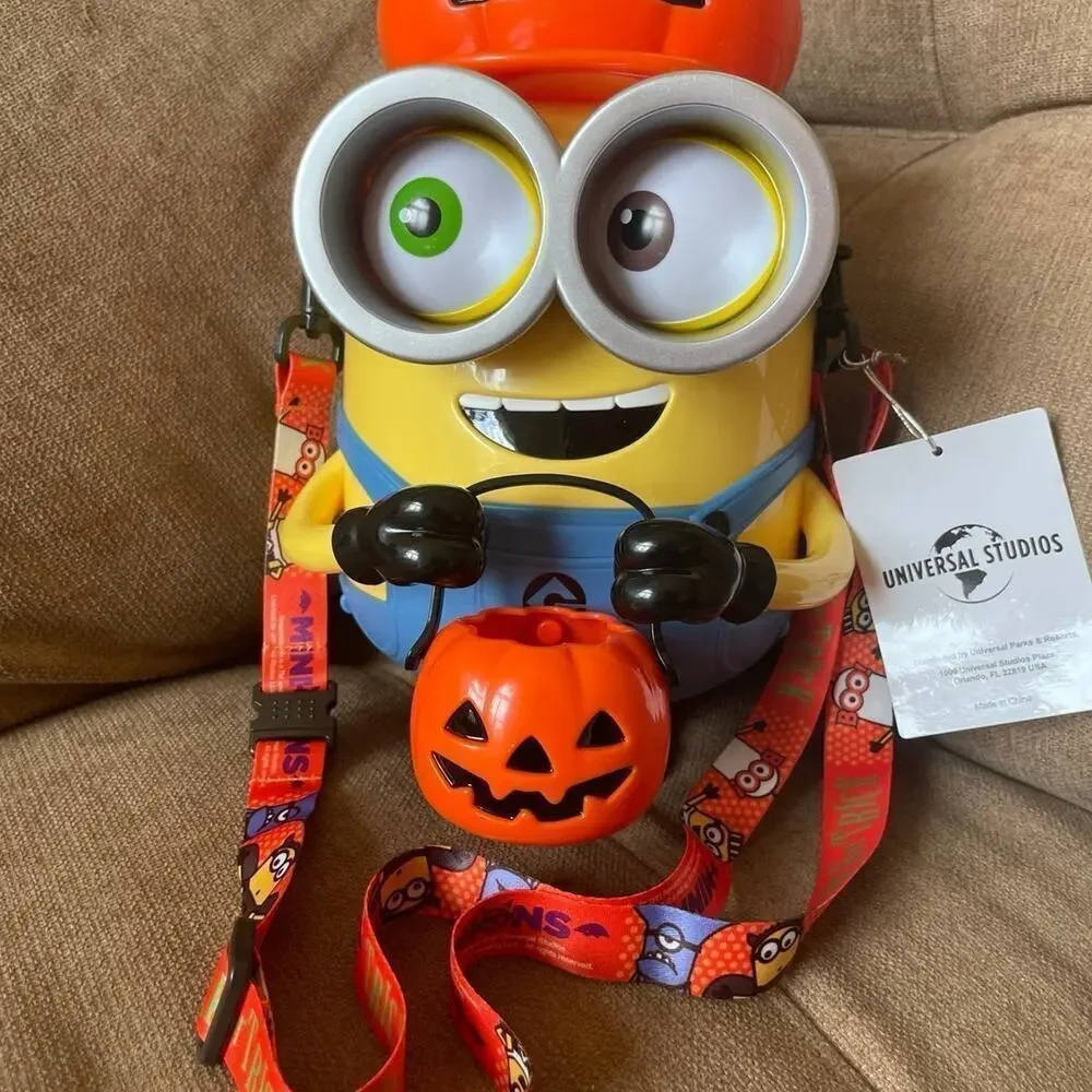 Universal Studios Minion Pop Corn Bucket Collectible Halloween Pumpkin